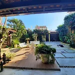 Suíte no jardim - Praia dos Anjos